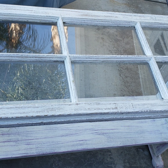 *SOLD* Rustic Table Stand - Picture 4 of 5